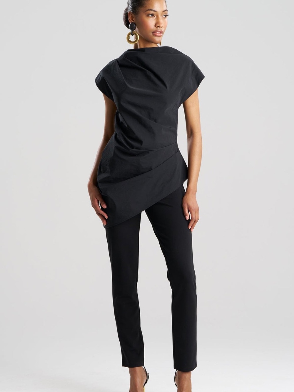Natori Black Sleeveless Top with Subtle Boat Neck - Picture 5 of 6